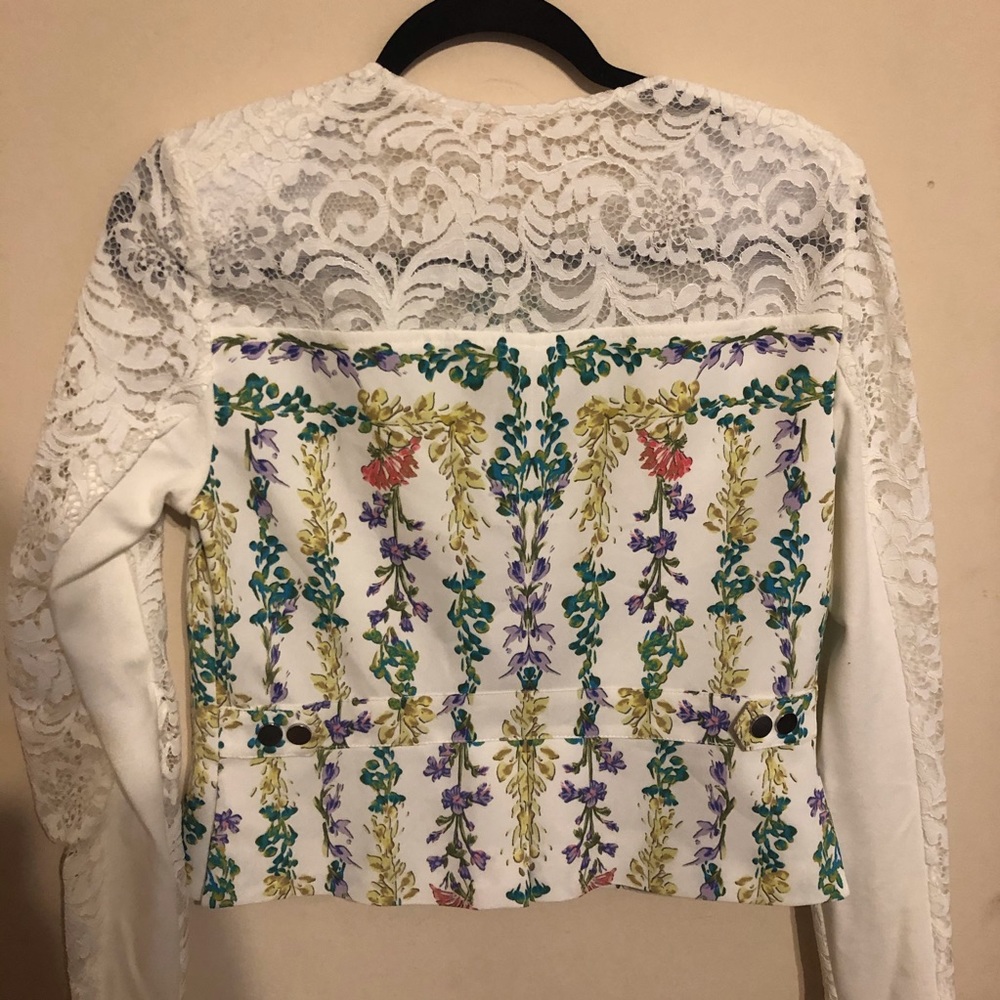 Flower top - Picture 3 of 4